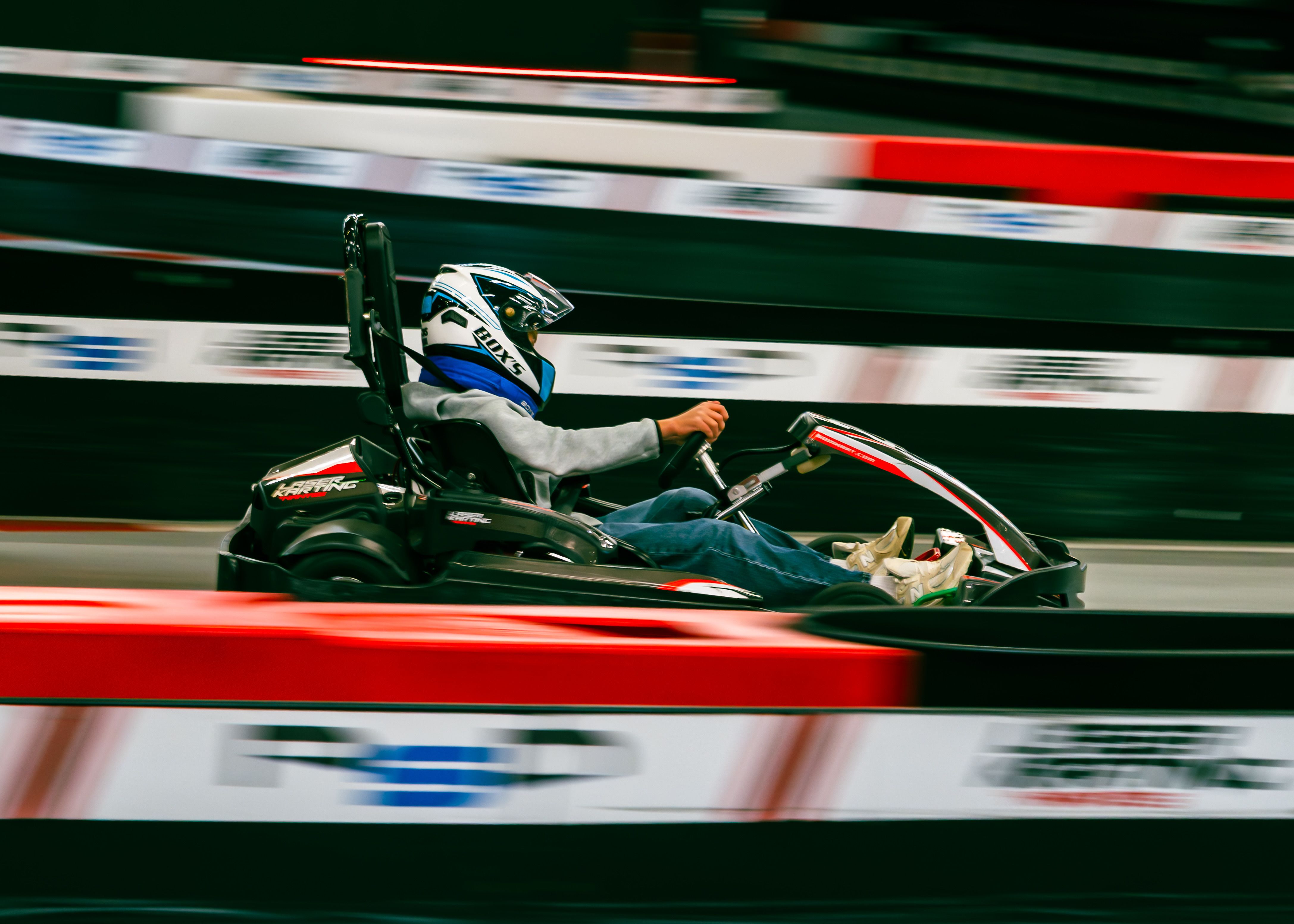 Dream World and snow town with lunch with unlimited go kart